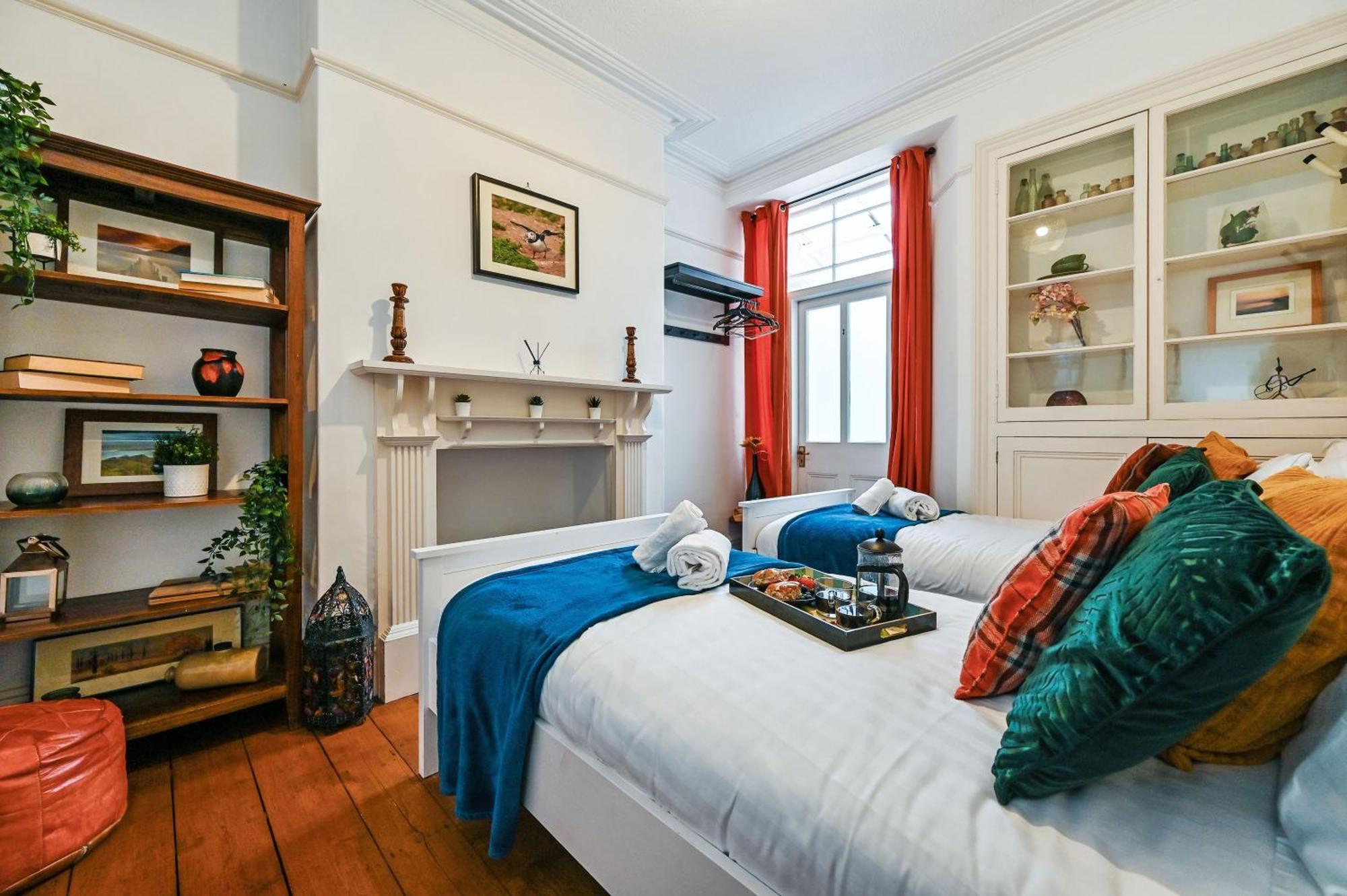 Beautiful Townhouse, Great Location - Pet Friendly Villa Кардиф Екстериор снимка
