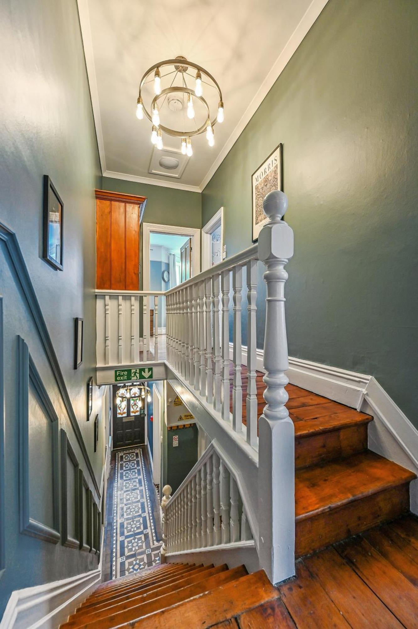 Beautiful Townhouse, Great Location - Pet Friendly Villa Кардиф Екстериор снимка