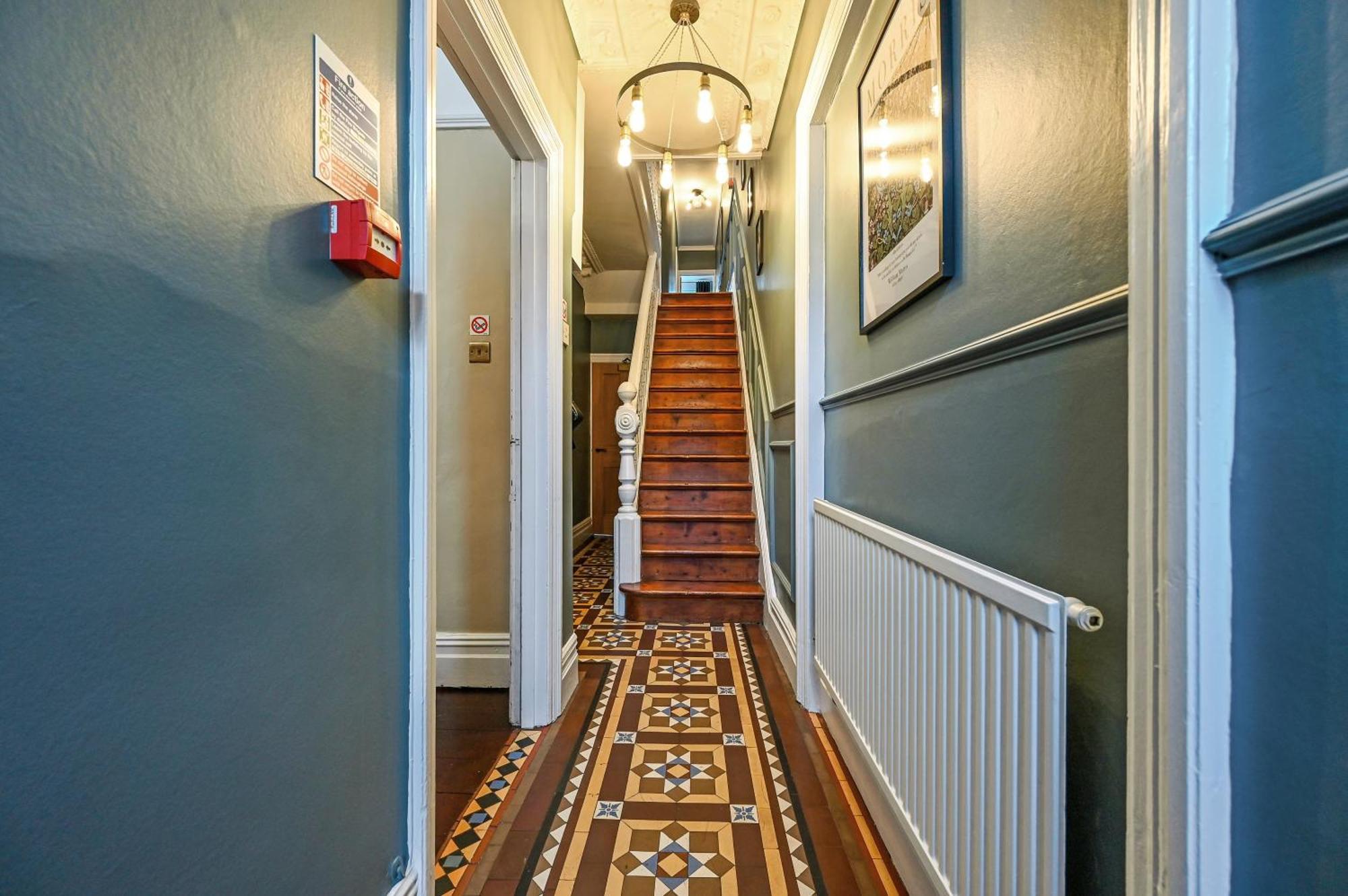 Beautiful Townhouse, Great Location - Pet Friendly Villa Кардиф Екстериор снимка